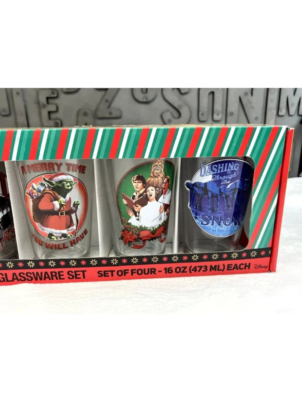 Disney Star Wars 16 oz Christmas glasswear set of 4